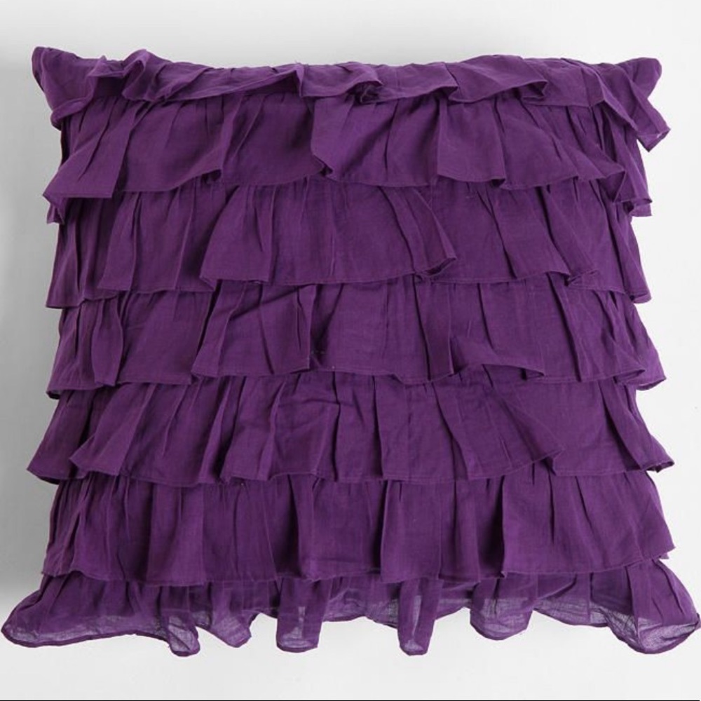Urban Outfitters Waterfall Ruffle Duvet in Purple